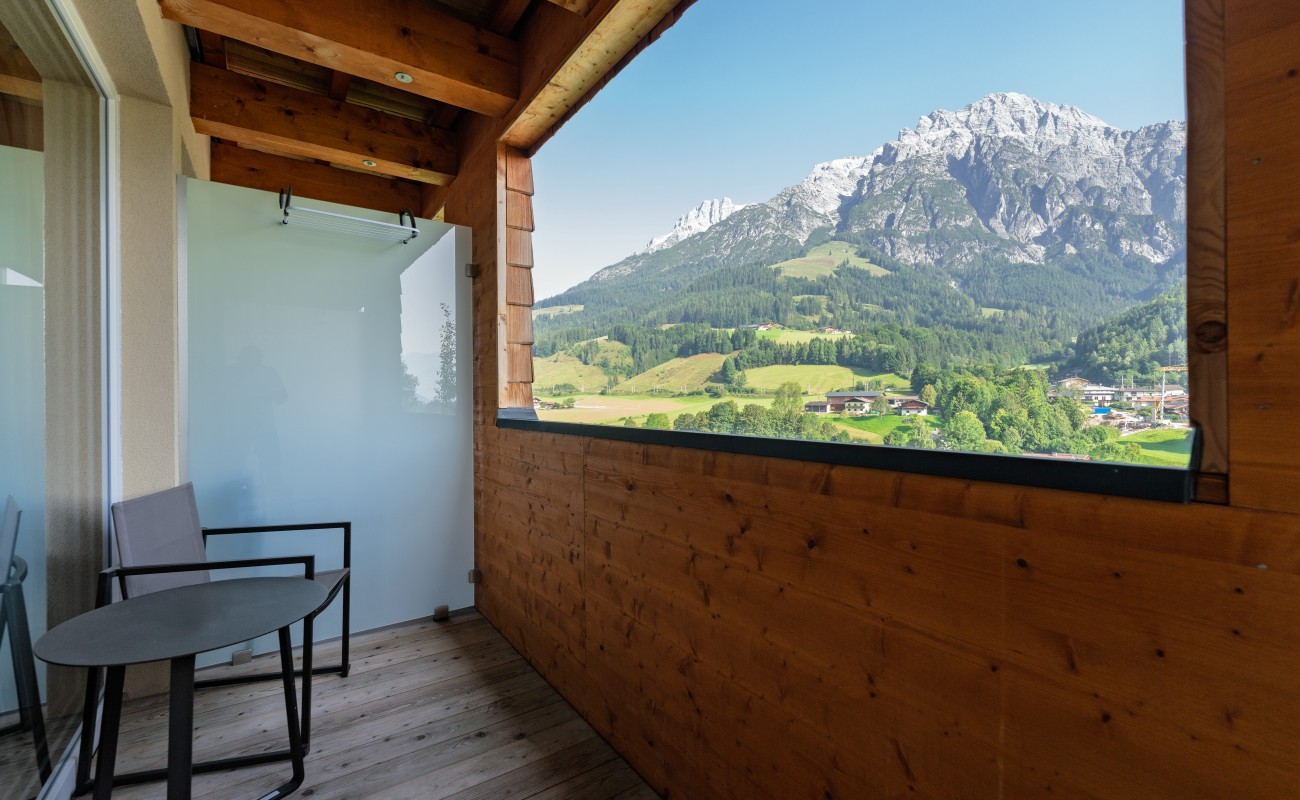 Panorama Aussicht aus dem Schlafzimmer vom Stoanest in Leogang